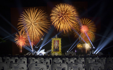 Majestic Fireworks in HuaHin ( 21 December 2013 )