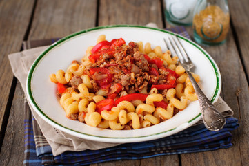 Cellentani Pasta with Minced Beef, Tomato and Capsicum Sauce
