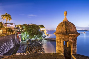 Keuken spatwand met foto San Juan, Puerto Rico bij Paseo De La Princesa © SeanPavonePhoto