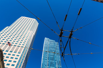 Obraz premium San Francisco downtown Tram cables in sky California