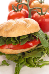 panino con pomodoro e rucola