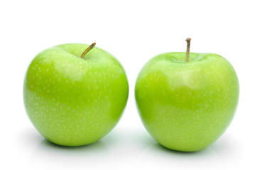 Green apple, isolated on white background