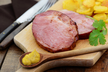 Kassler mit Bratkartoffeln