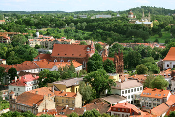 Fototapeta na wymiar Widok z góry na kościół św Anny w Wilnie