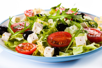 Vegetable salad with cheese