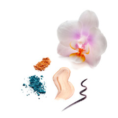 Crushed eyeshadows with white orchid flower