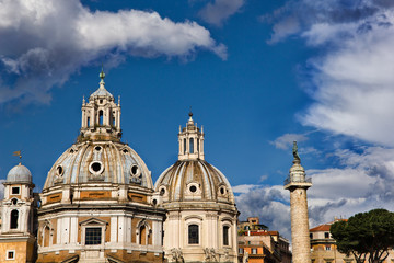 Fototapeta na wymiar Rome skyline in city center