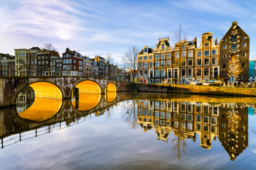 Sonniger Morgen in Amsterdam, Niederlande