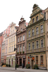 Fototapeta na wymiar Fasada edificiacion Plaza Poznań