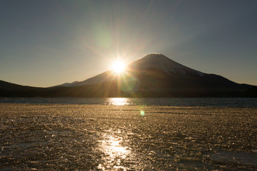 山中湖からの富士山 - 60486445