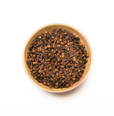 chiodi di garofano in ciotola