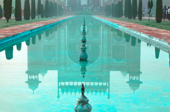 Reflection of Great gate (Darwaza-i rauza) in water