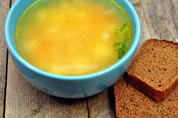 chicken soup with Borodino bread