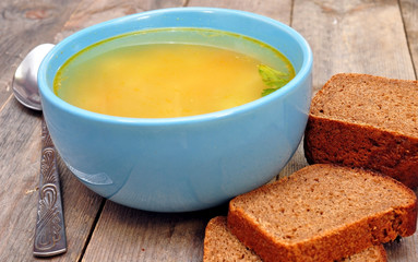 chicken soup with Borodino bread