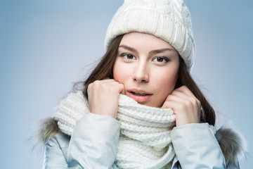 Face girl in winter hat