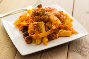 Baked pasta with meatballs