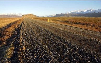 Fototapeta na wymiar piste en Islande