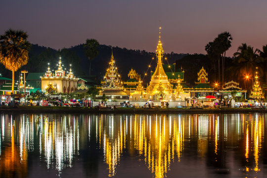 The Shan/Burmese style Wat Chong Klang and Wat Chong Kham temple