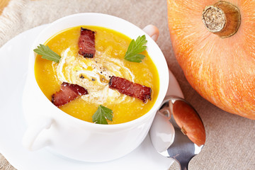 Pumpkin soup with smoked bacon
