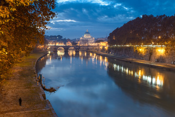 Obraz premium Roma San Pietro e il Tevere