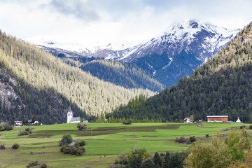 Fototapeta na wymiar Alps landscape near Filisur, canton Graubunden, Switzerland