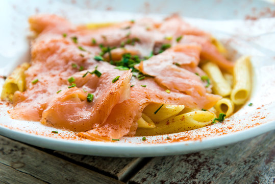 pasta with salmon