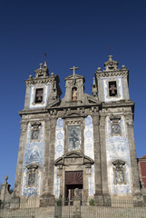 Fototapeta na wymiar Igreja de sto Ildefonso Church in Porto