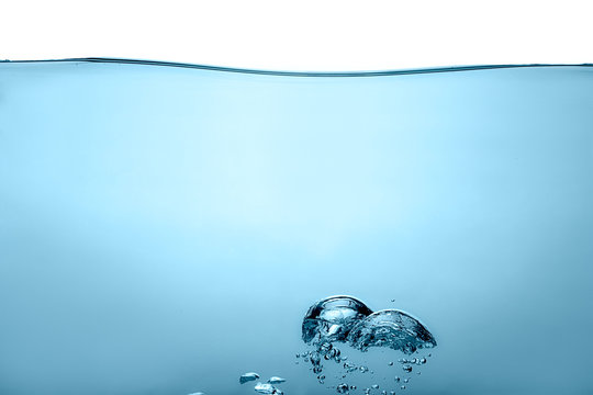 Oxygen Bubbles in Water
