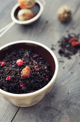 Dry tea with dried berries