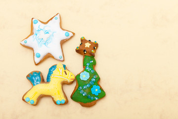 Gingerbread cookies pony christmas tree star icing decoration