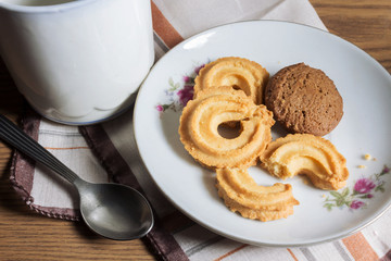 Coffee break with dessert.
