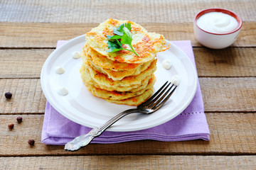 potato pancakes with sour cream