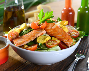 Salmon salad bowl