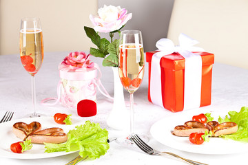 Romantic, creative breakfast.