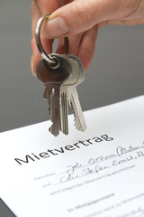Mietvertrag - Schl&uuml;ssel&uuml;bergabe