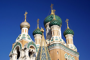 Fototapeta na wymiar Domes of Russian Orthodox Church in Nice, France