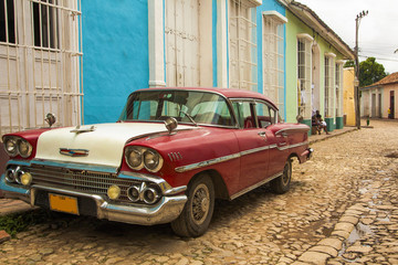 Kuba Samochód - 60585696