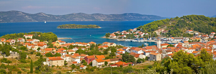 Fototapeta premium Island of Veli Iz panoramic view