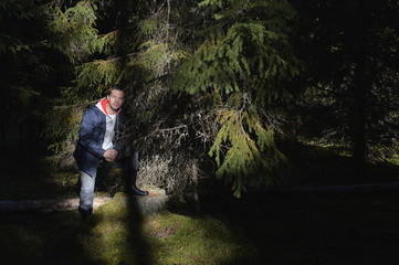 Obraz premium Man in forest