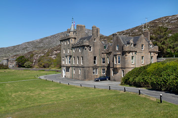 Isle of Harris : old castle and its gardens