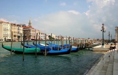 Fototapeta na wymiar Venice panoramic view with gondole in foreground