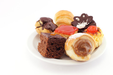 Plate with sweet confectionery