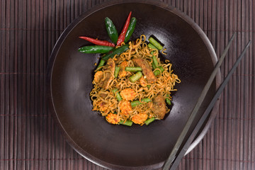 Fried noodles