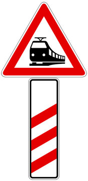 Unbeschrankter Bahn&uuml;bergang mit dreistreifiger Bake