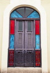 Fototapeta na wymiar hiszpanski drzwi