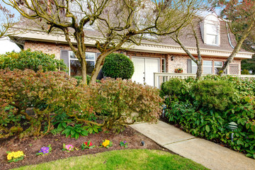 Wonderful front porch with garden