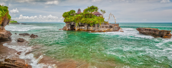 Tanah Lot sea temple bali