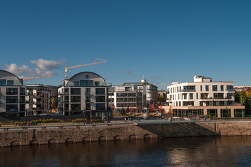 Fototapeta na wymiar Rozwój nowoczesnych budynków w Magdeburg, Niemcy