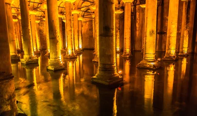 Fotobehang Underground Basilica Cistern (Yerebatan Sarnici) in Istanbul, Tu © Sergii Figurnyi