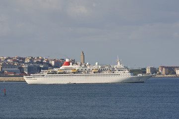 Fototapeta na wymiar Transatlantic cruise ship sailing along the Atlantic